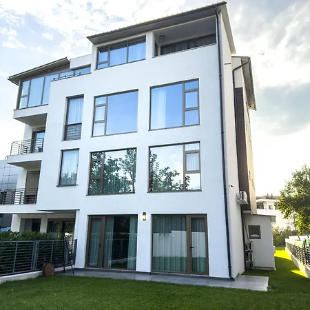 Greenlake Boutique 1bdr With Garden * Бухарест