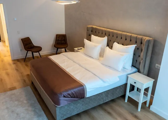 Greenlake Boutique 1bdr With Garden Бухарест