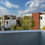 Apartment Greenlake Boutique 1bdr With Garden Bukarest