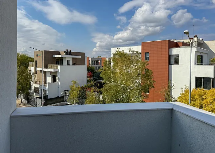 Apartment Greenlake Boutique 1bdr With Garden Bukarest